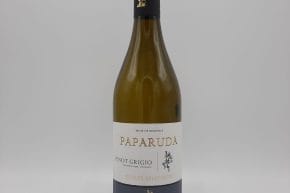 Fles droge witte wijn